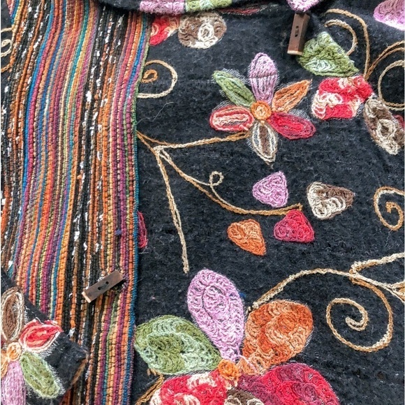 Tapestry Embroidered Floral Jacket Medium - Picture 7 of 11